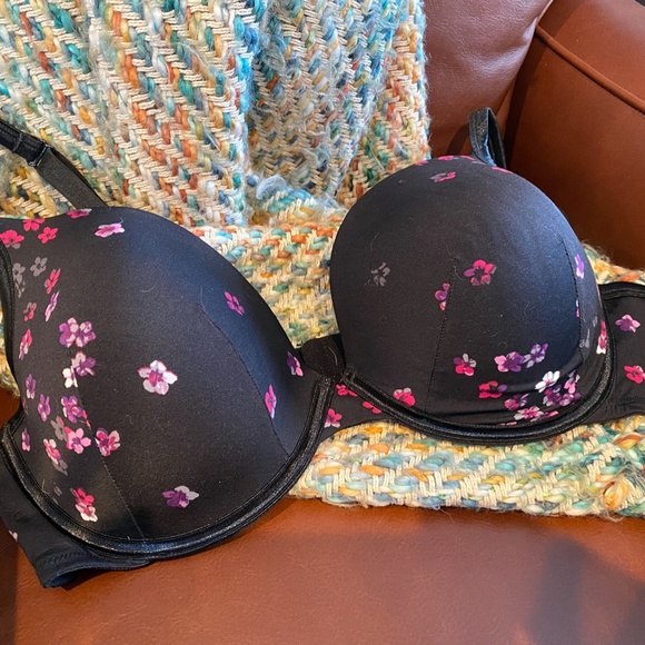 Plunge Bra - only worn once - Picture 5 of 7